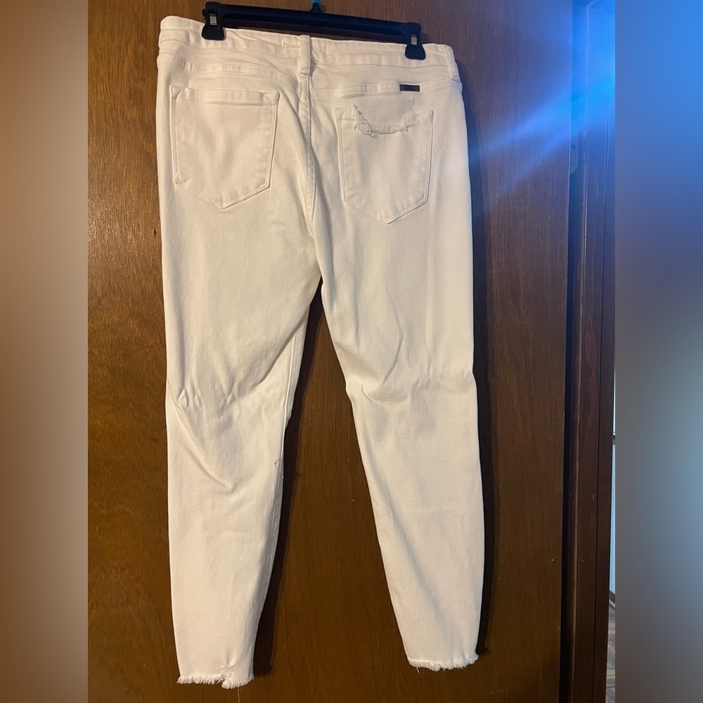 KanCan Women's White Distressed Skinny Jeans - Picture 2 of 3